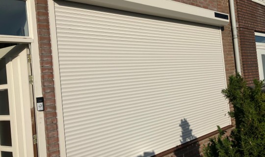 Verschillende rolluiken gemonteerd